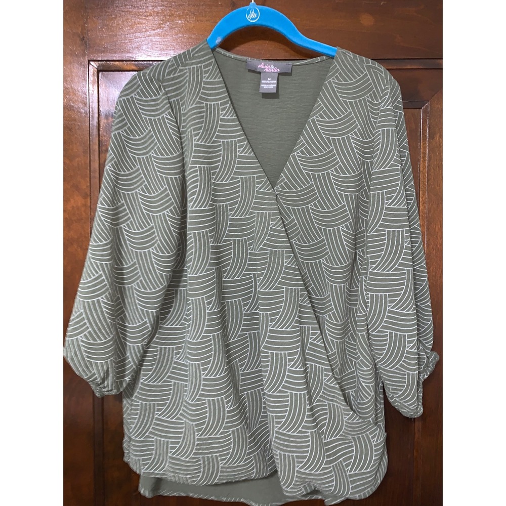 Olivia & Martin Olive Green Geometric Print Surplice V-Neck Blouse Medium